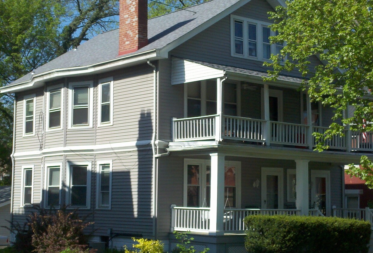 Primary Photo - 2853 Observatory Ave