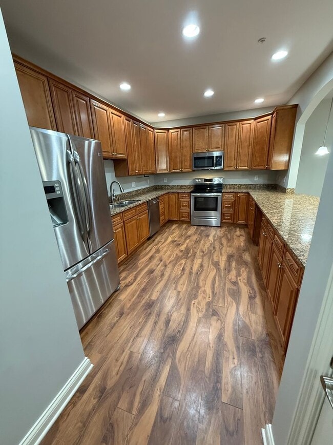 Interior Photo - Pinnacle on Meridian