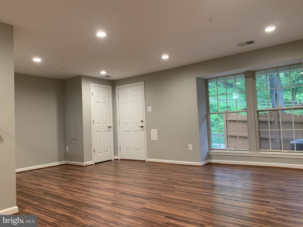 Foto principal - 6074 Shepherd Square