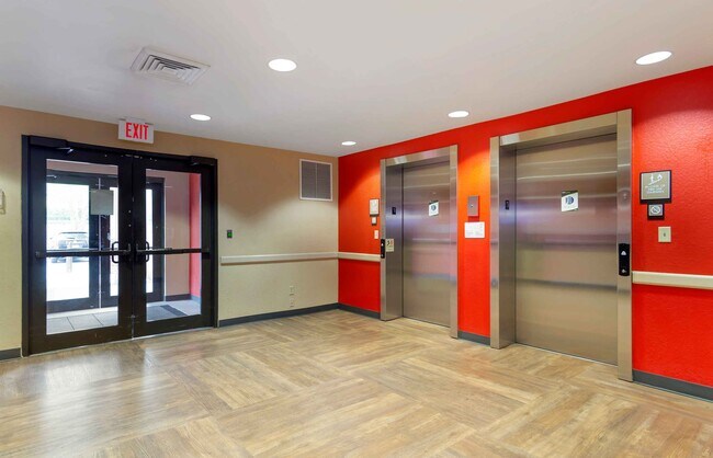 Foto del edificio - Furnished Studio-Atlanta - Perimeter - Crestline