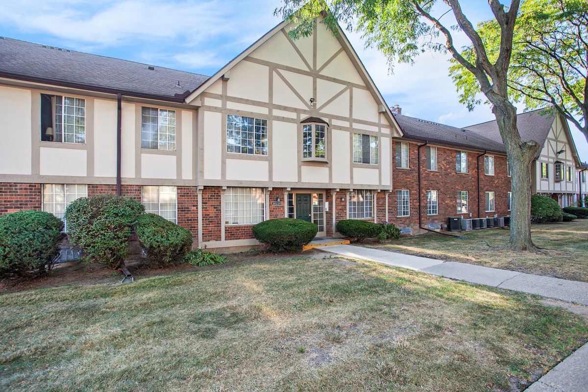 Primary Photo - 30220 Southfield Rd