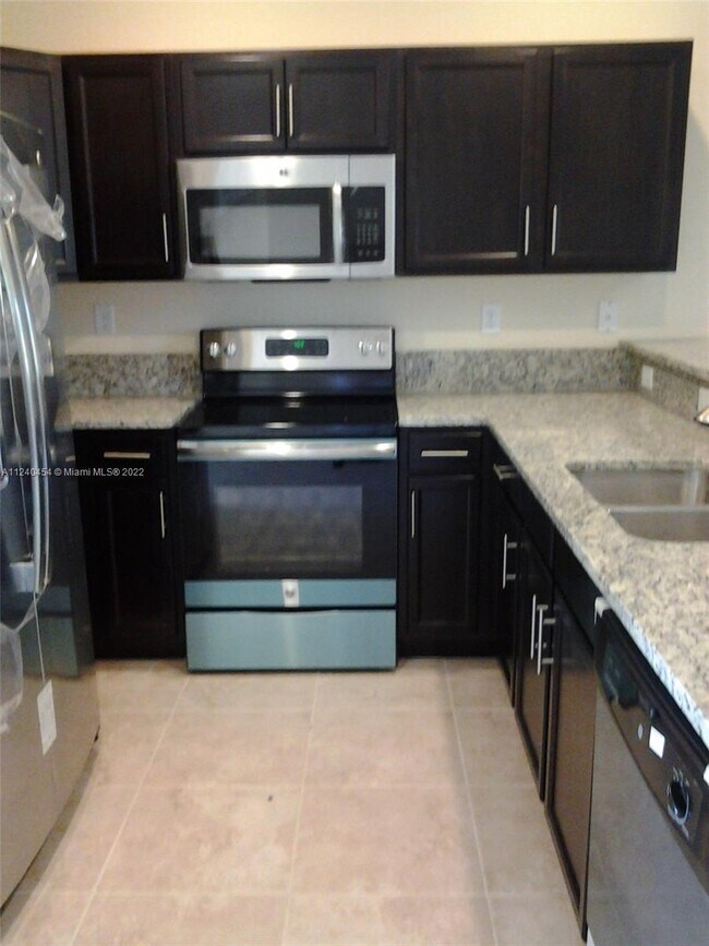 Foto del edificio - 3217 SE 4th St