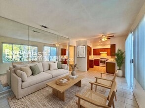 Building Photo - 27620 Parkside Dr