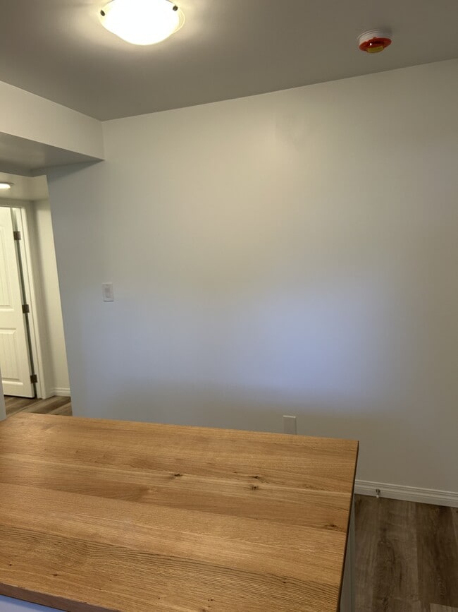 Building Photo - 6315-6122 122 Ave NW
