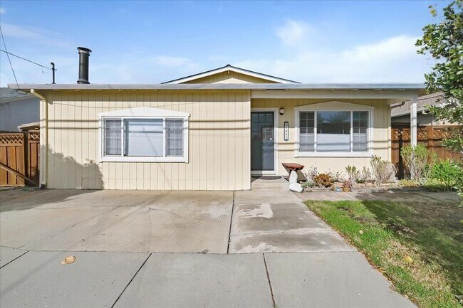 Building Photo - 1845 Rodriguez St