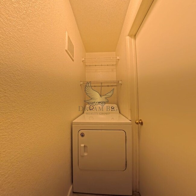 Building Photo - 8101 W Flamingo Rd