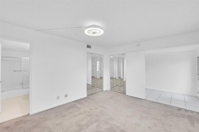 Foto del edificio - 3402 Bimini Ln