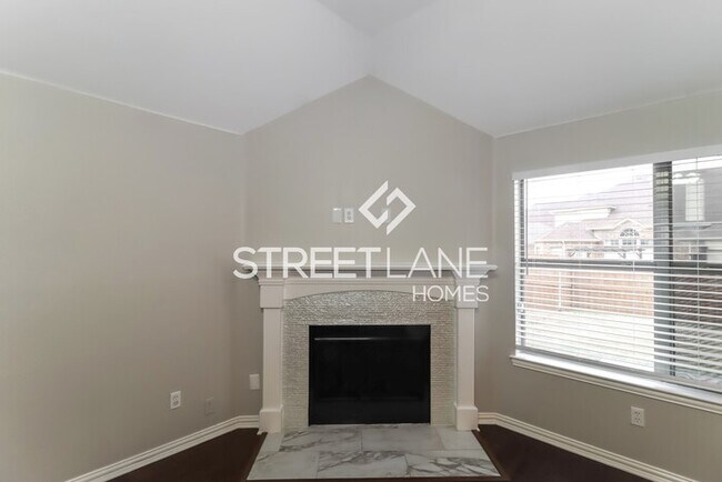 Building Photo - Charming 3 Bedroom in Red Oak!