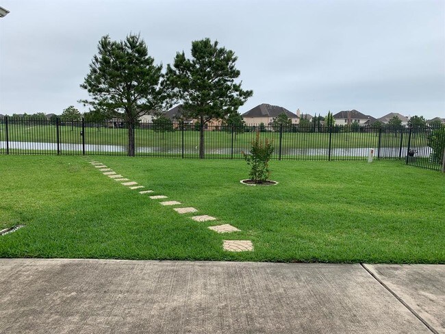 Building Photo - 21010 Flower Croft Ct