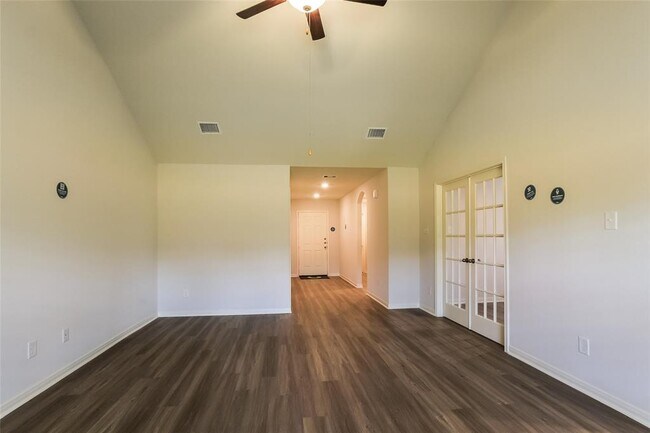 Foto del edificio - 10454 Sweetwater Creek Dr