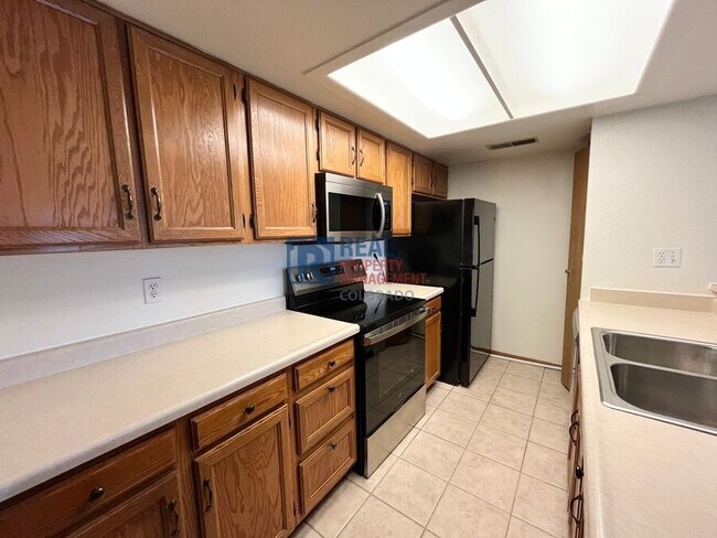 Foto del edificio - 9662 Brentwood Way