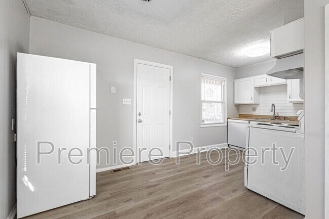 Foto del edificio - 7600 E 50th St