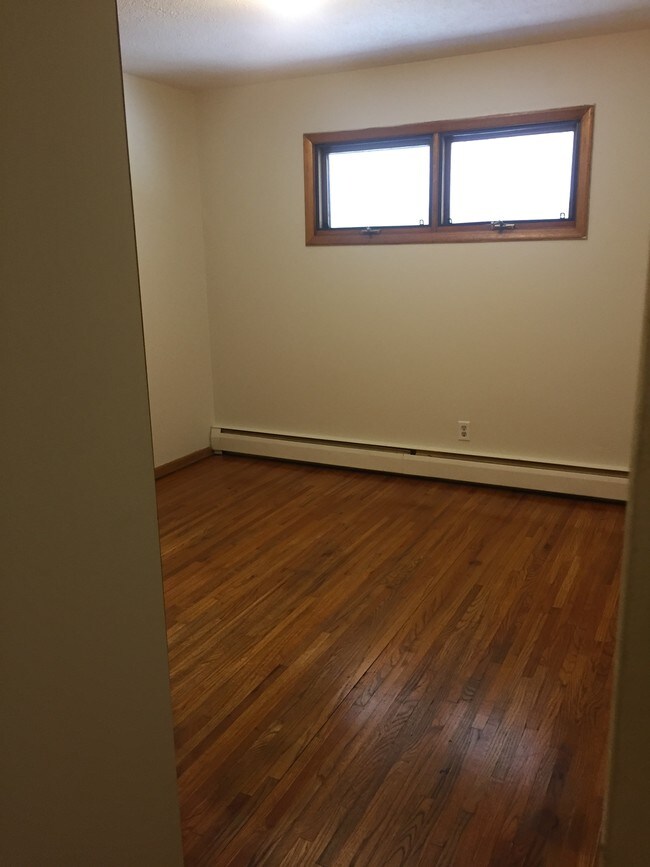 Building Photo - Ashland Apartments and Commercial Space
