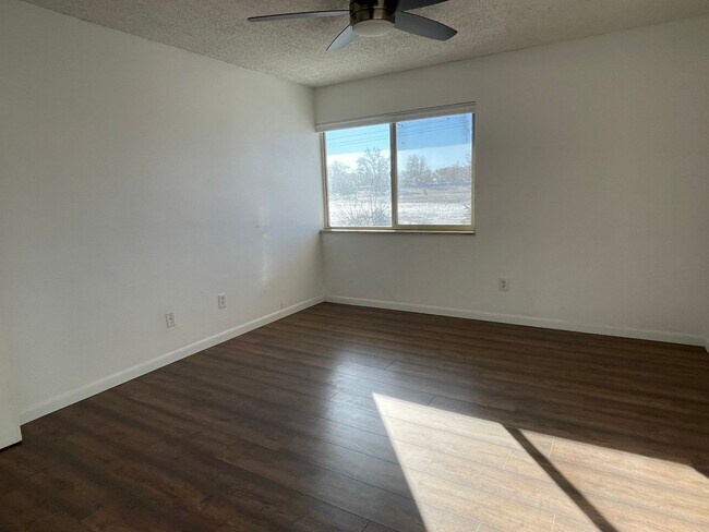 Foto del edificio - Fully Updated Gunbarrel Condo 2 Bedroom & 2 Bath