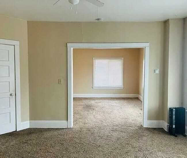 Foto del edificio - 983-985 87th Ave W