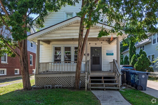 Building Photo - 804 McKinley Ave