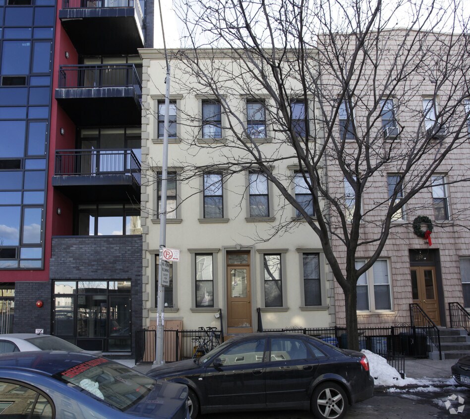 Fotografía del edificio - 212 Green St