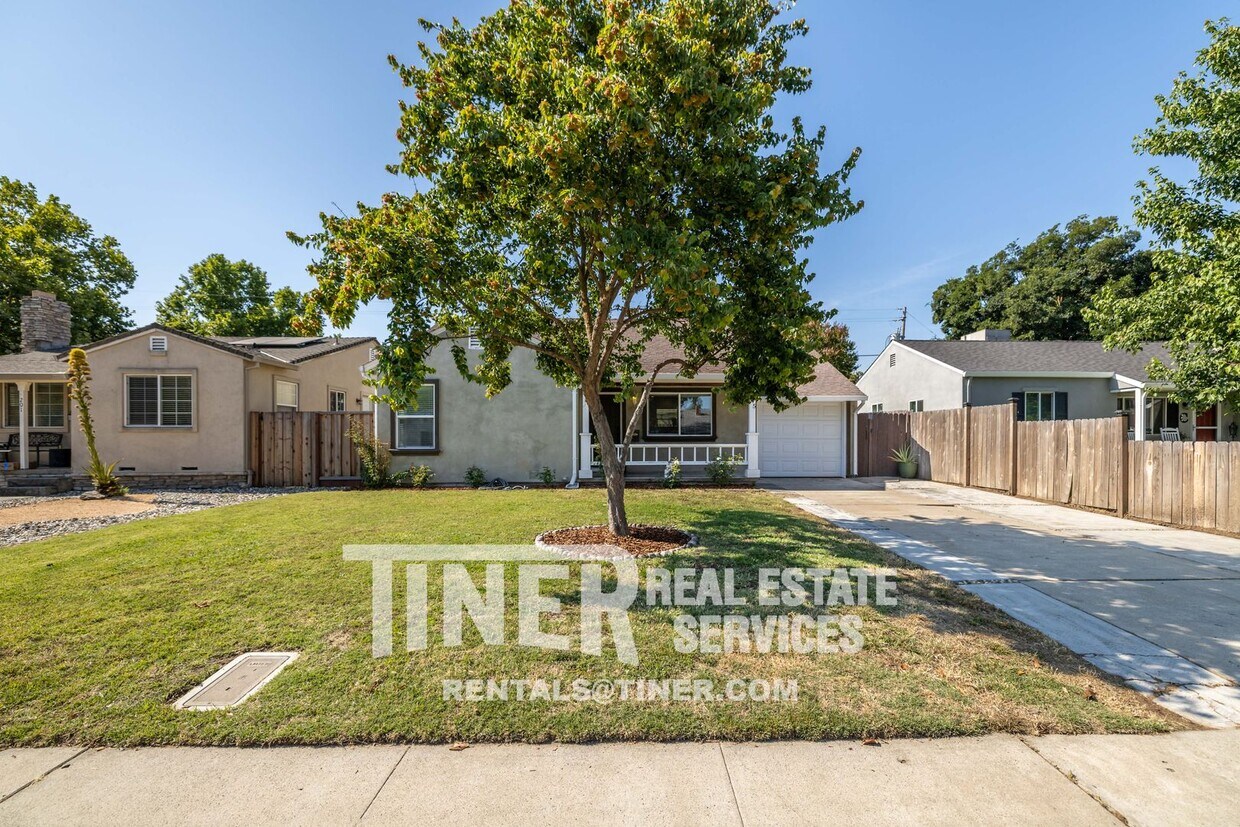 Darling West Sacramento Cottage Pet Nego... House for Rent in West Sacramento, CA