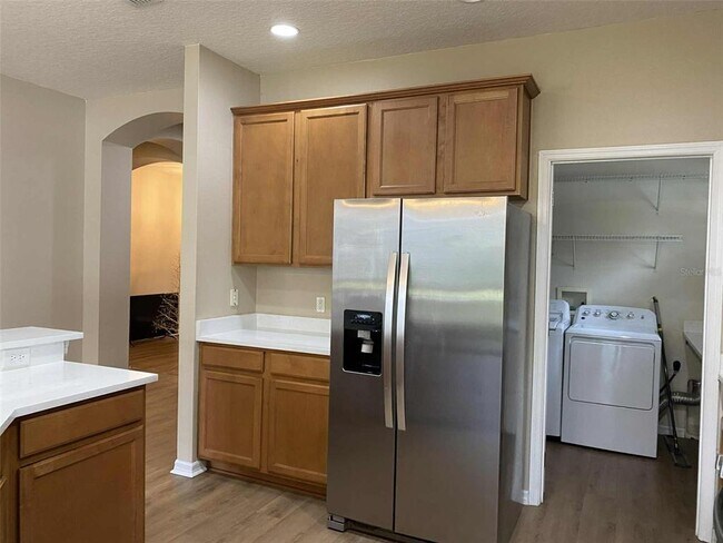 Foto del edificio - 5019 Blue Major Dr