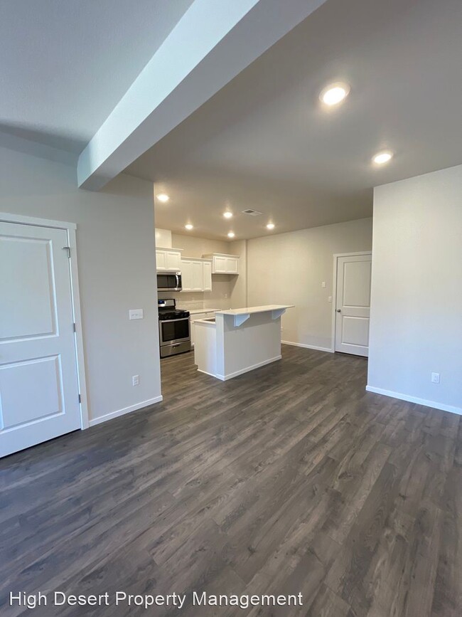 Building Photo - 3 br, 2.5 bath House - 1275 NW Upas Ave