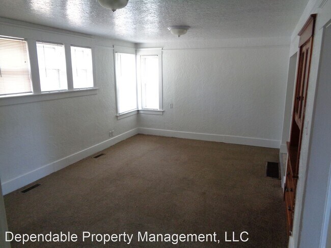 Building Photo - 6 br, 3 bath House - 1018 17th Street