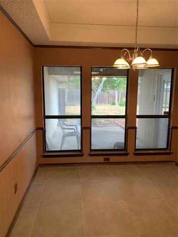 Building Photo - 1303 Briarmeade Dr