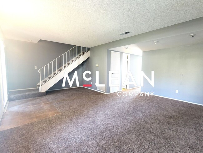 Building Photo - Spacious 4-Bedroom Condo in Indian Canyon Gardens – Palm Springs Living at Its Best!