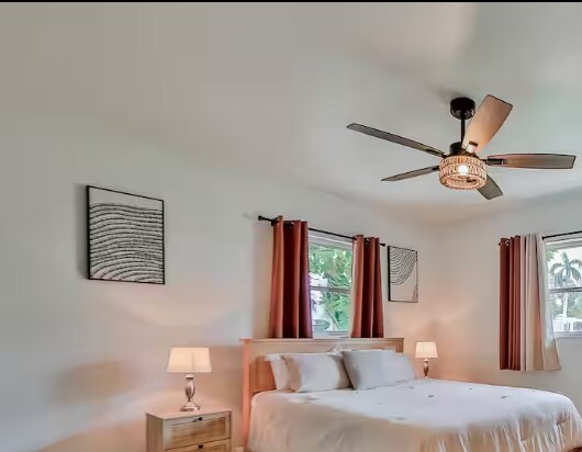 Foto del edificio - 1827 Towhee Ln