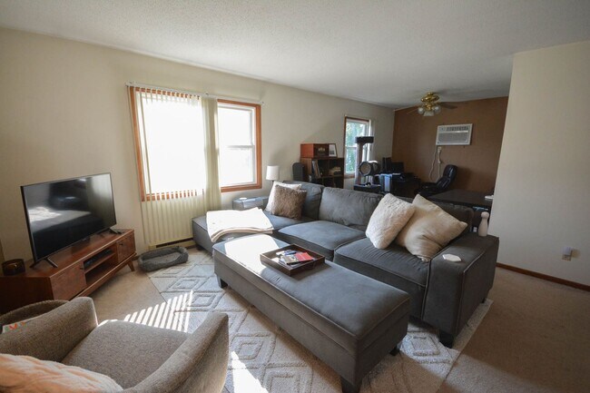 Foto del edificio - 4717 14th Ave NW