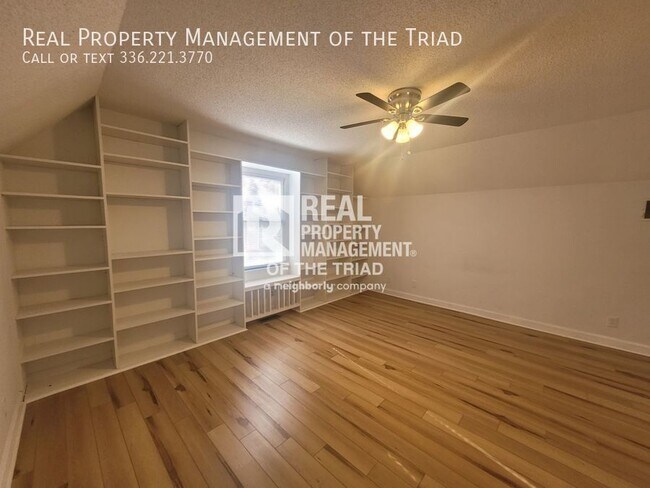 Foto del edificio - 1349 Brookwood Dr