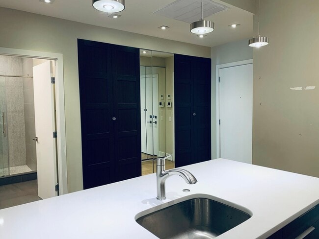 Interior Photo - 4525 Walnut Associates LP