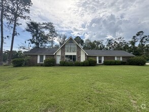 Building Photo - 1605 Clyde Blvd
