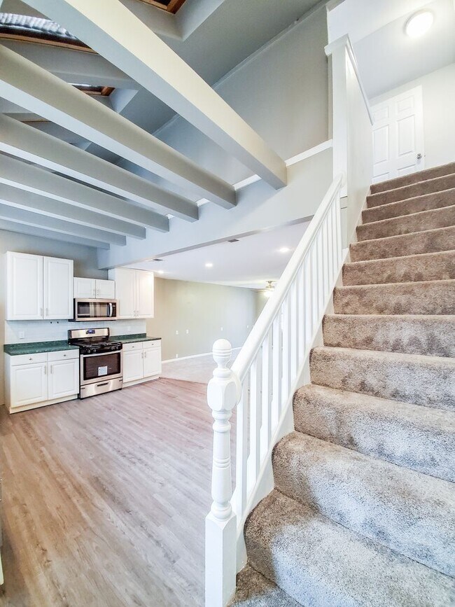 Foto del edificio - 708 E Warrington Ave