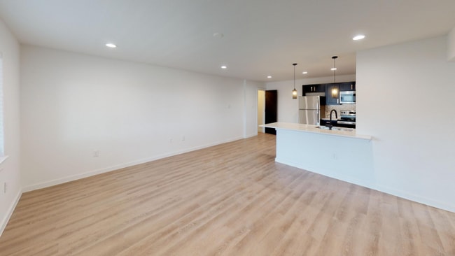 Building Photo - 5103 Live Oak St