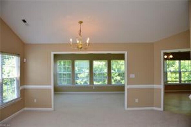 Building Photo - ONE LEVEL LIVING AT IT'S FINEST!  LOTS OF ...