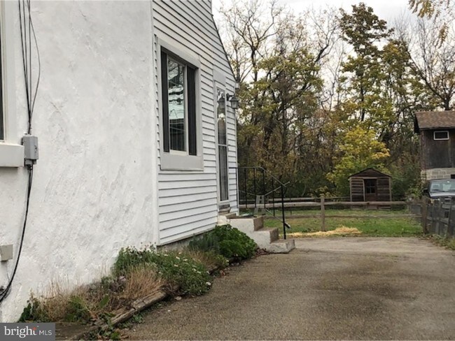Building Photo - 21 E Germantown Pike