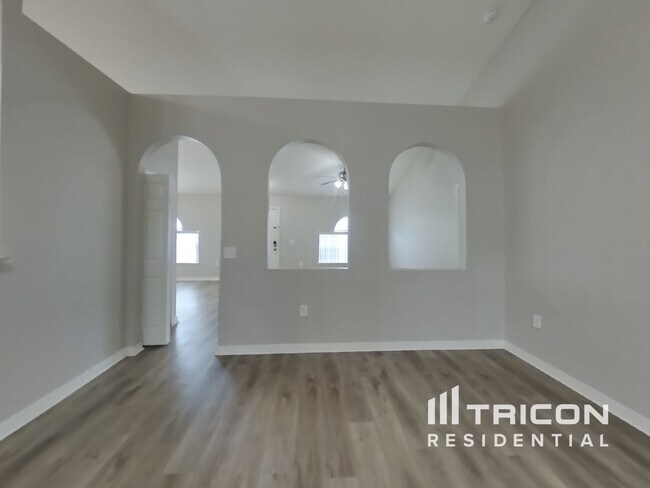 Foto del edificio - 2232 Nettlebrook St N