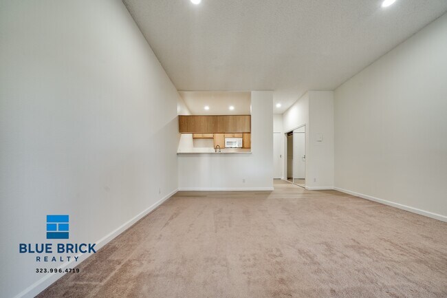 Foto del edificio - 11225 Morrison St