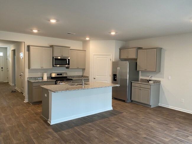 Kitchen - 229 Grand View Xing