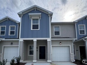 Building Photo - 2494 Skyline Lp