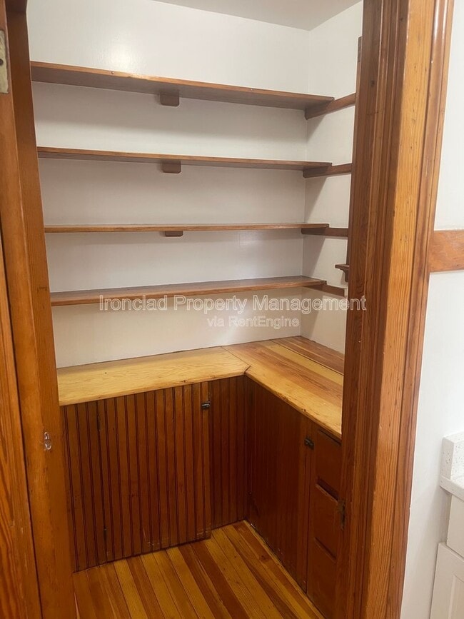 Building Photo - 42 S St Ext