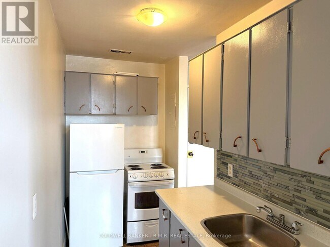 Photo du bâtiment - 357 Wilson Rd S