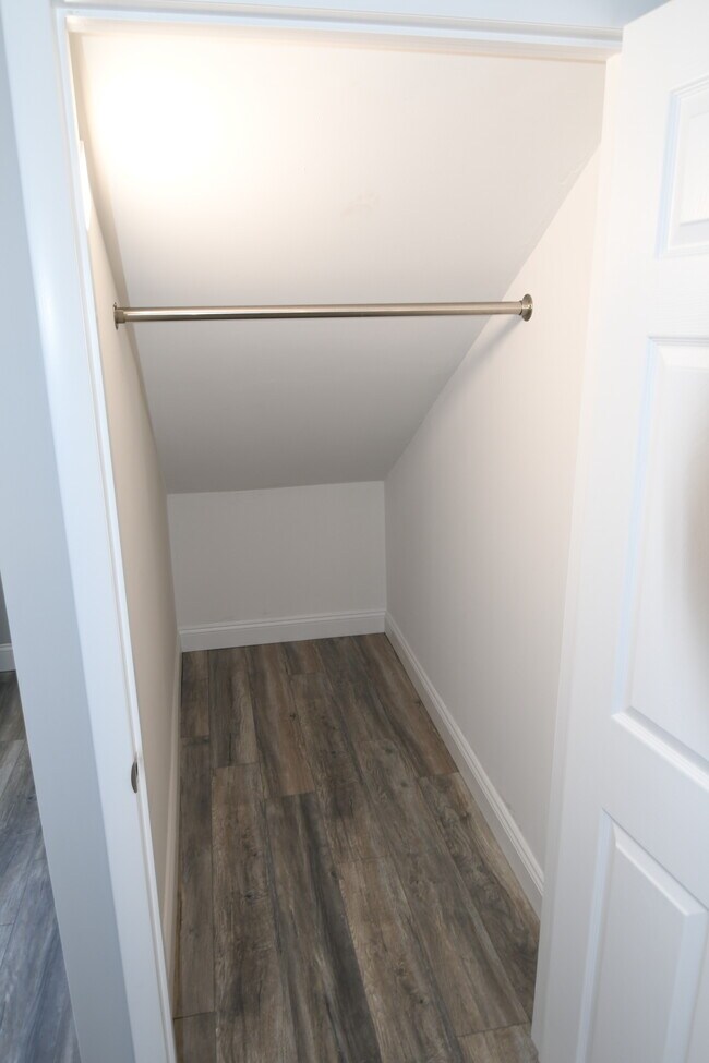 Bedroom 1 Walk in closet. - 309 Old York Rd