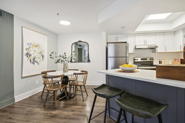 Foto del edificio - Virginia Highland Apartment Homes