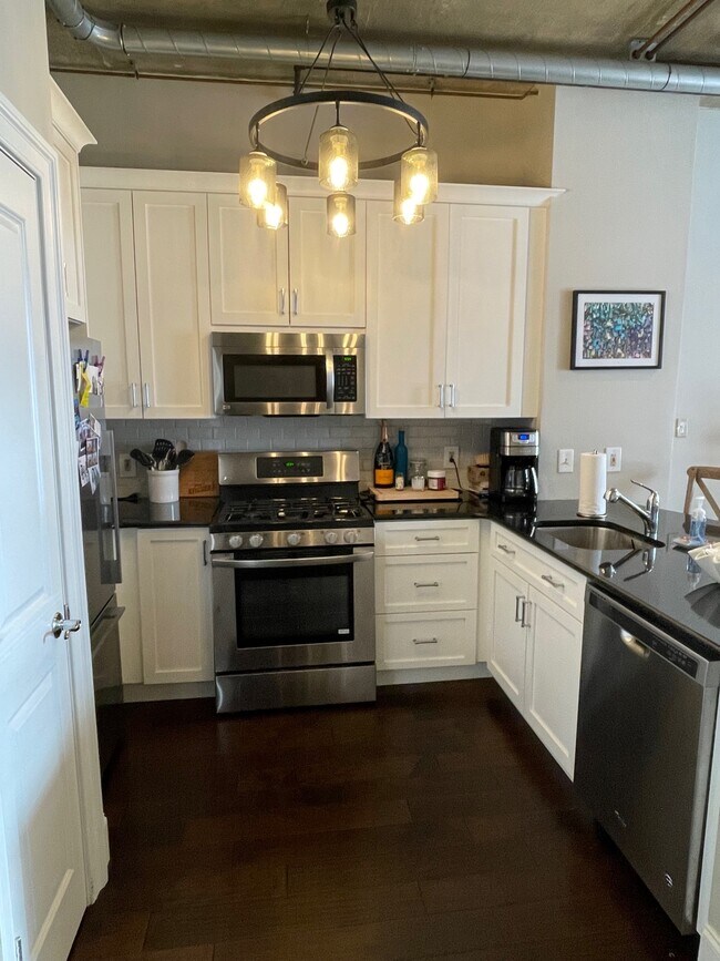 Foto del edificio - 1300 N St NW