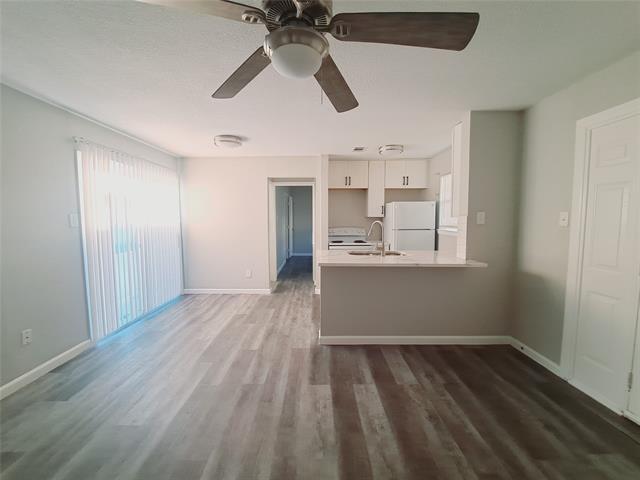 Building Photo - 817 Bluebird Dr