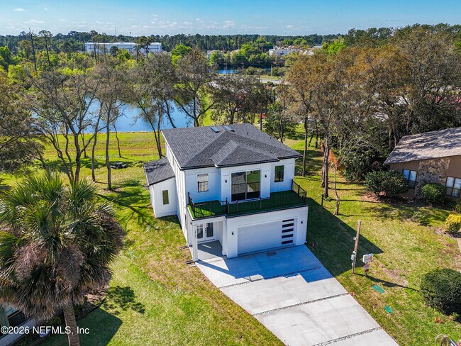 Foto del edificio - 2121 Broadwater Dr