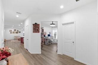 Building Photo - 322 Coral Drift Ct