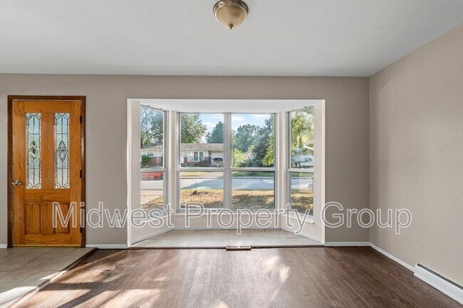 Foto del edificio - 615 Lynn Haven Ln