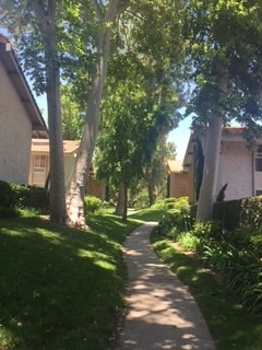 Foto del edificio - 31535 Lindero Canyon Rd